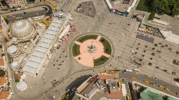 Площадь Таксим в Стамбуле - удобное место для встреч в городе