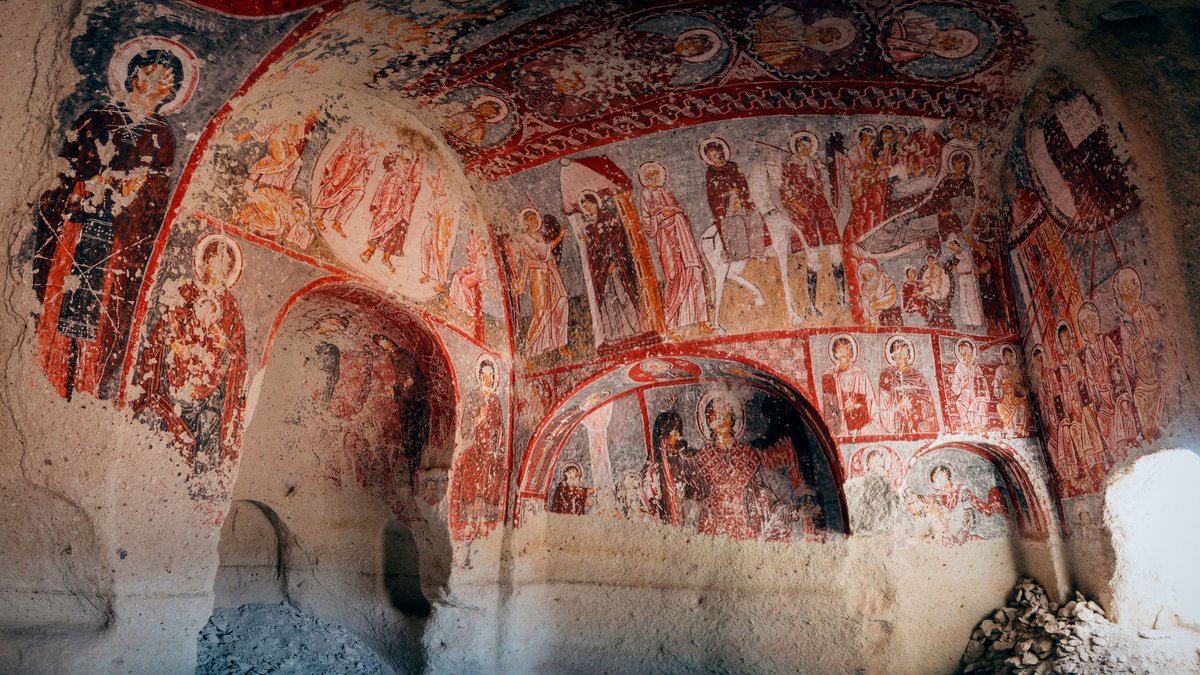 Фрески в церкви